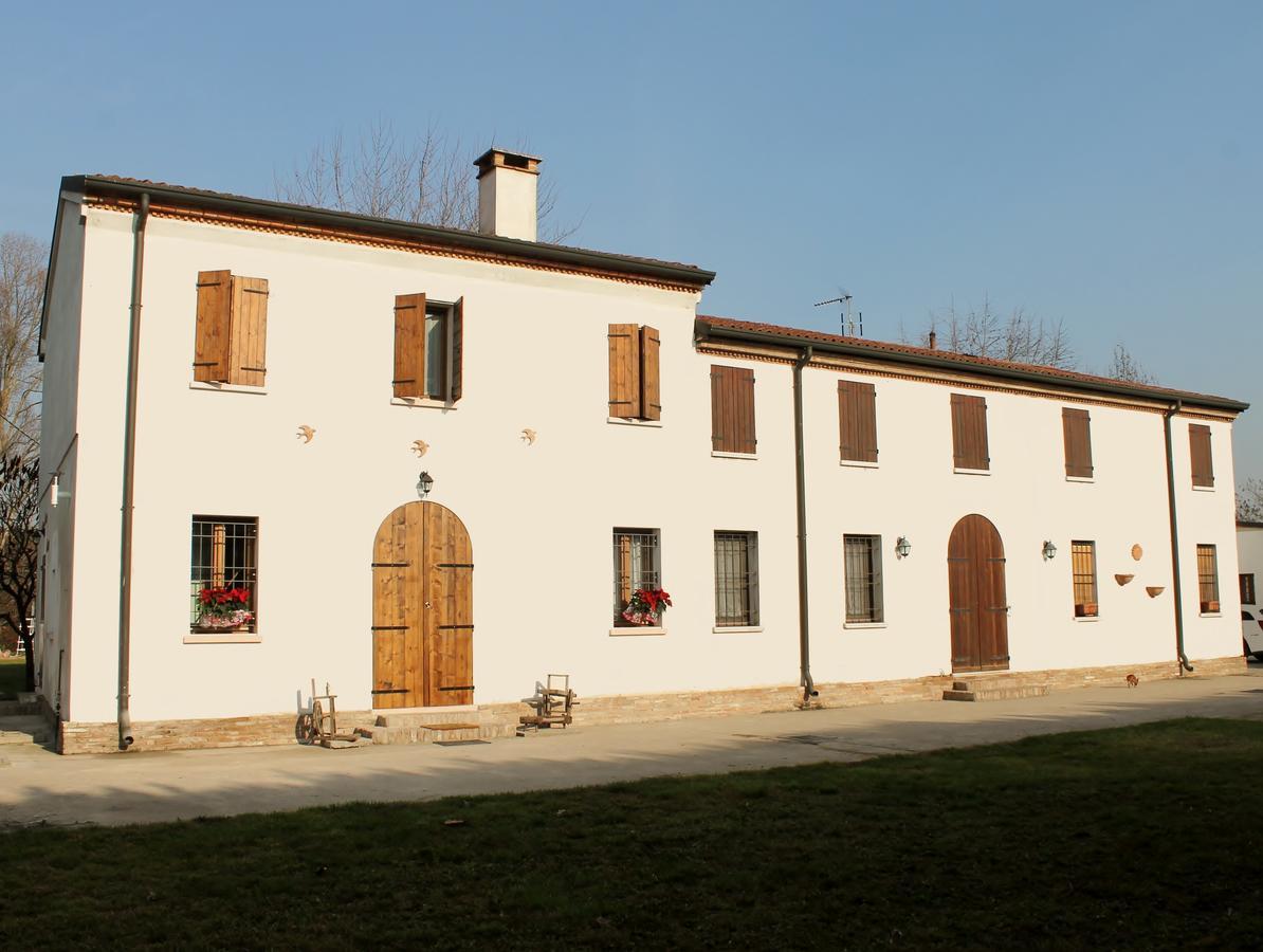 לינה וארוחת בוקר Roncoferraro La Casa Delle Rondini מראה חיצוני תמונה