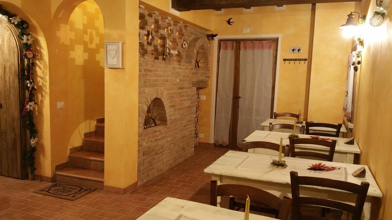 לינה וארוחת בוקר Roncoferraro La Casa Delle Rondini מראה חיצוני תמונה